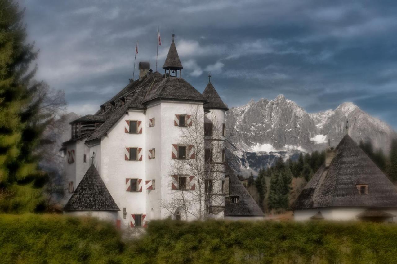 Schloss Muenichau 라이스베이키츠부헬 외부 사진