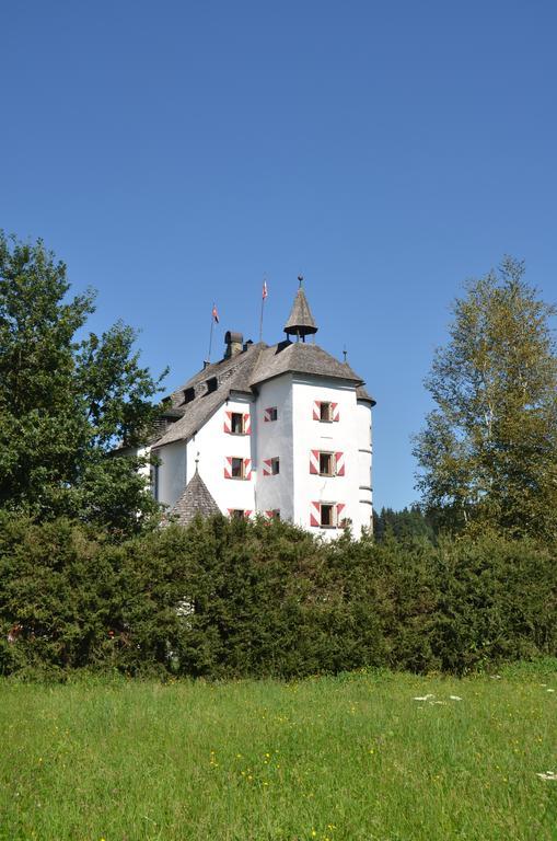 Schloss Muenichau 라이스베이키츠부헬 외부 사진